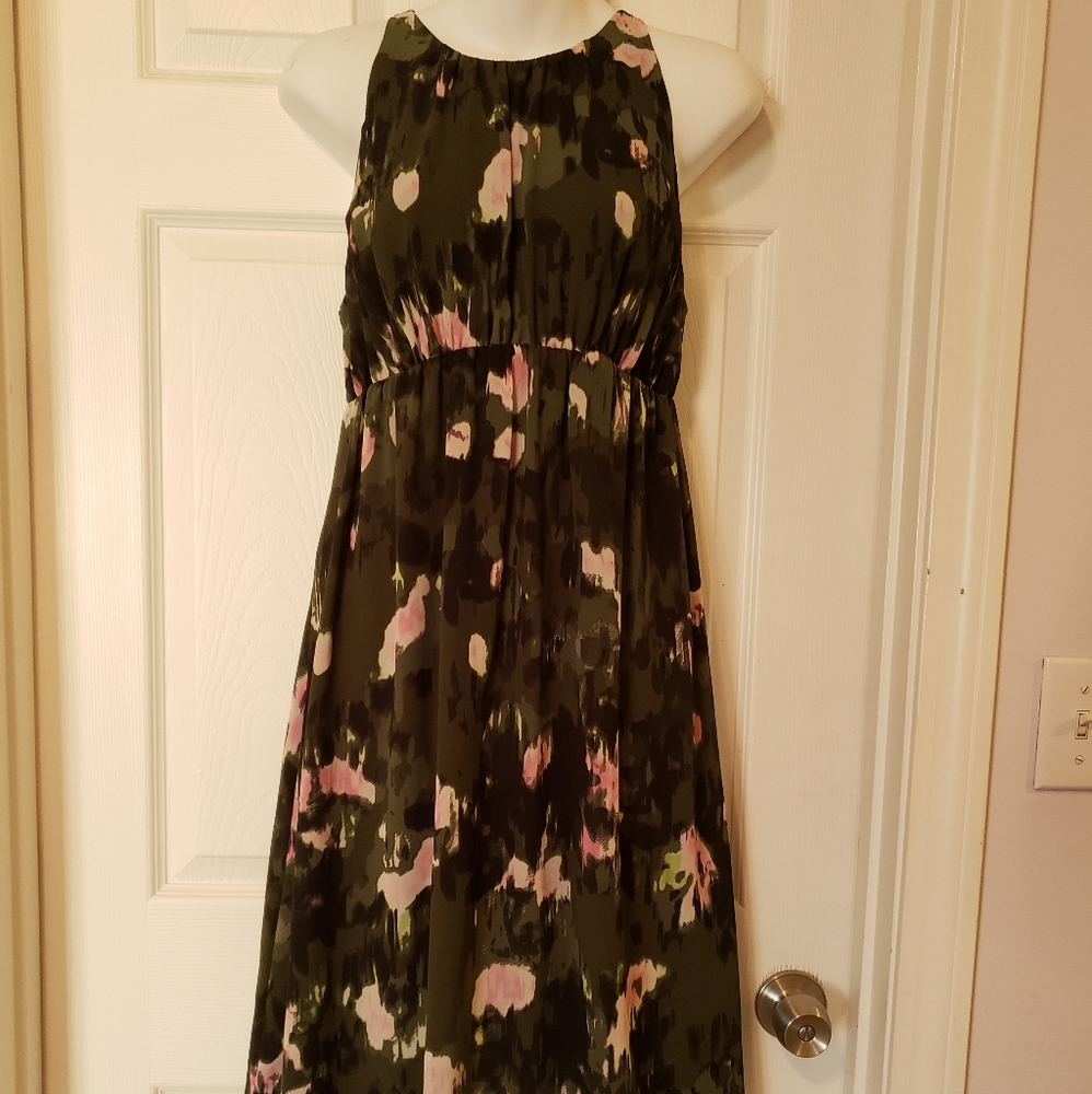 WOMEN'S DRESS SIZE SMALL